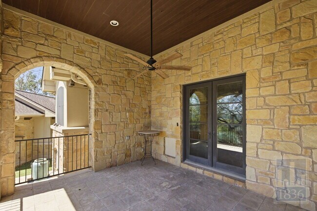 Building Photo - 8205 Asmara Ct