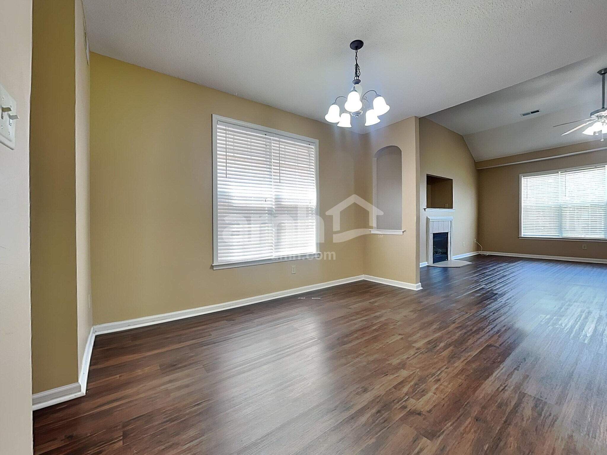 Building Photo - 8739 Overcup Oaks Dr
