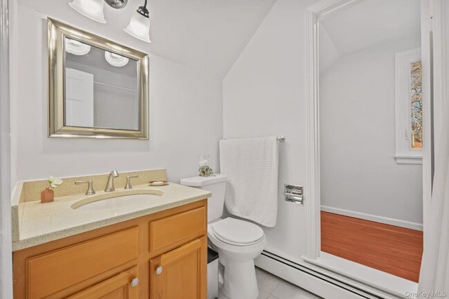 Building Photo - 11 Pondview Cl