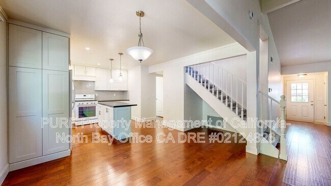 Building Photo - 360 Manka Cir
