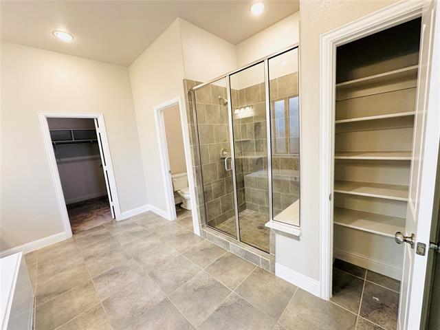 Building Photo - 16016 Gladewater Terrace