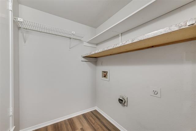 Building Photo - 2410 Brookdale Dr