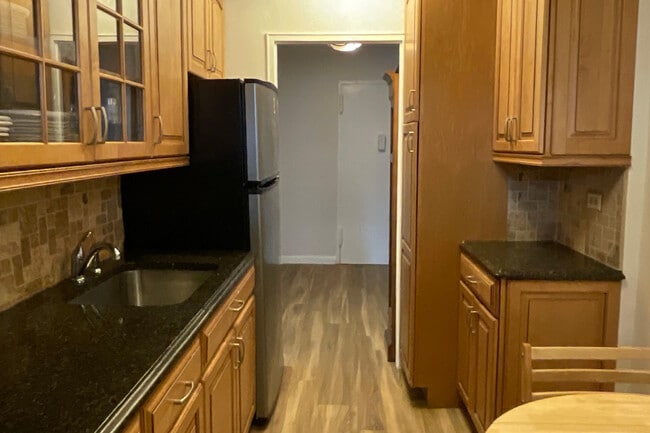 Building Photo - 3215 Avenue H