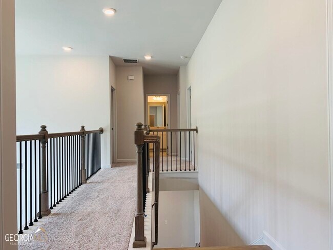 Building Photo - 7660 Tiberon Pkwy