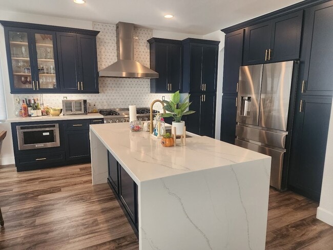 Building Photo - Gorgeous 4 Bedroom Home in Temecula with R...