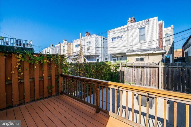 Building Photo - 3462 Almond St