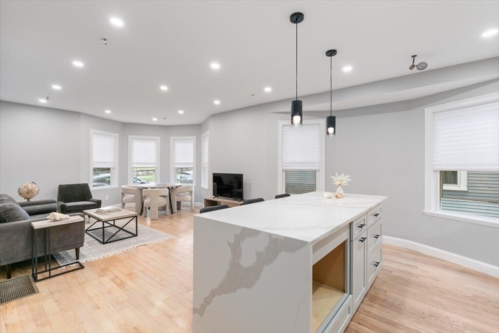 Building Photo - 755 Boylston St