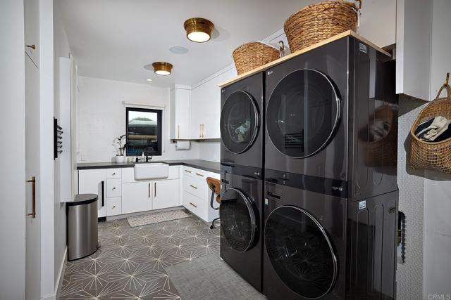 Building Photo - 1472 Neptune Ave