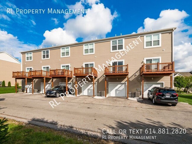 Building Photo - Spacious 2 bedroom 2.5 bathroom condo in P...