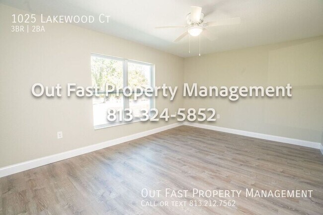 Building Photo - 1025 Lakewood Ct