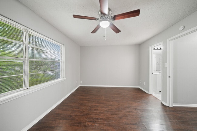 Building Photo - 13464 Castilian Dr