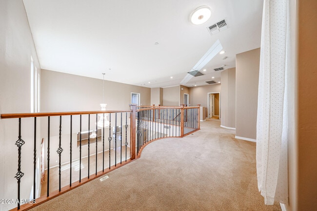 Building Photo - 9121 W Plum Rd