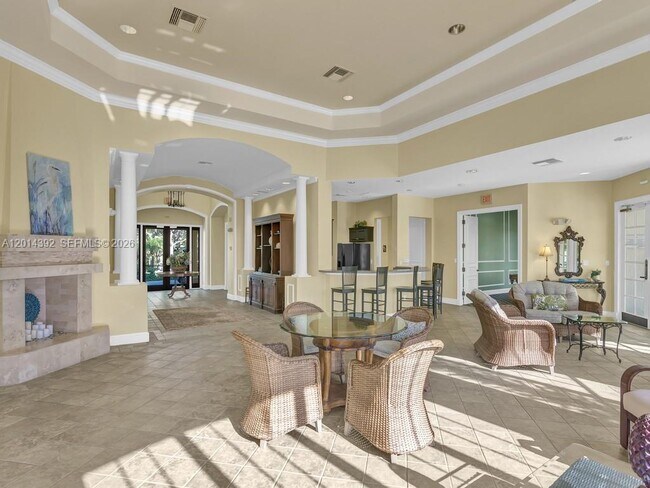 Building Photo - 5035 Fairways Cir
