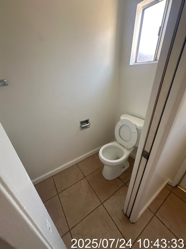 Building Photo - 5101 Hunter Ave