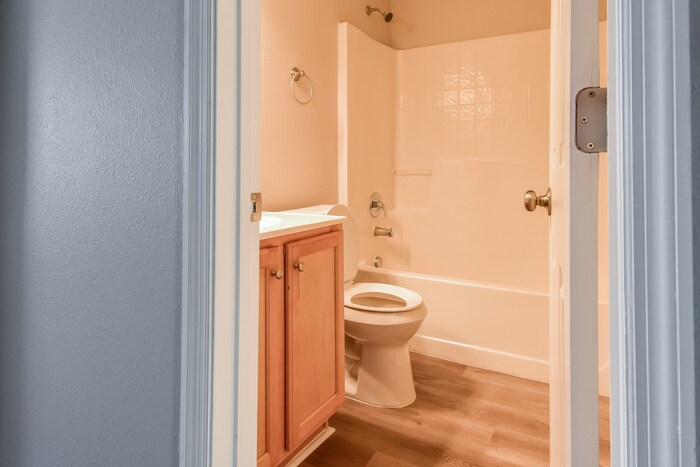 Building Photo - 1030 Brenton Leaf Dr