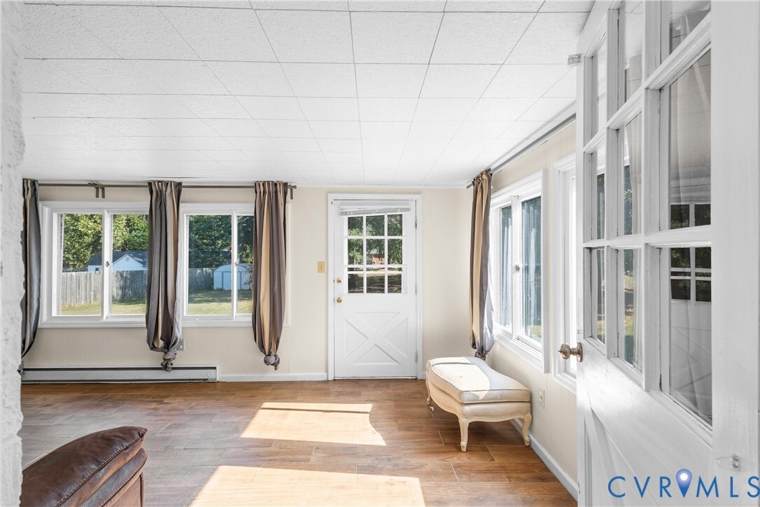 Building Photo - 1871 Pender Ave