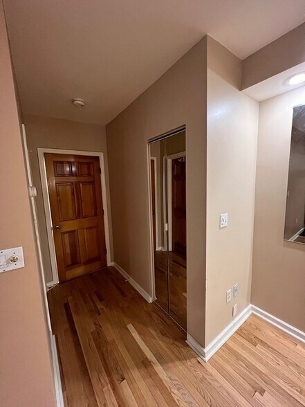 Building Photo - 373 Dorchester St