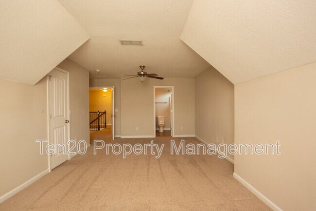 Building Photo - 2510 Ridgewood Way