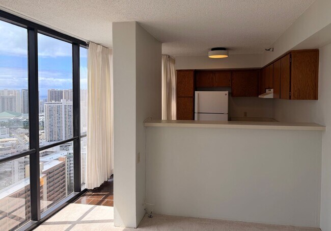 Building Photo - 930 Kaheka St