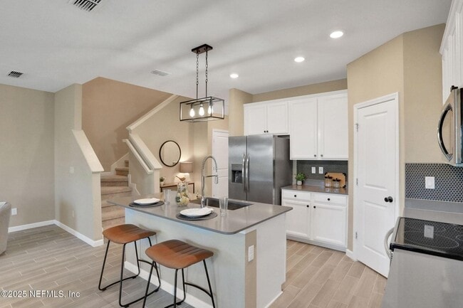 Building Photo - 415 Boracay Cir