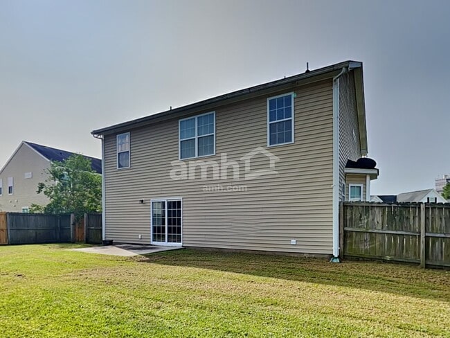 Building Photo - 7778 Discovery Rd