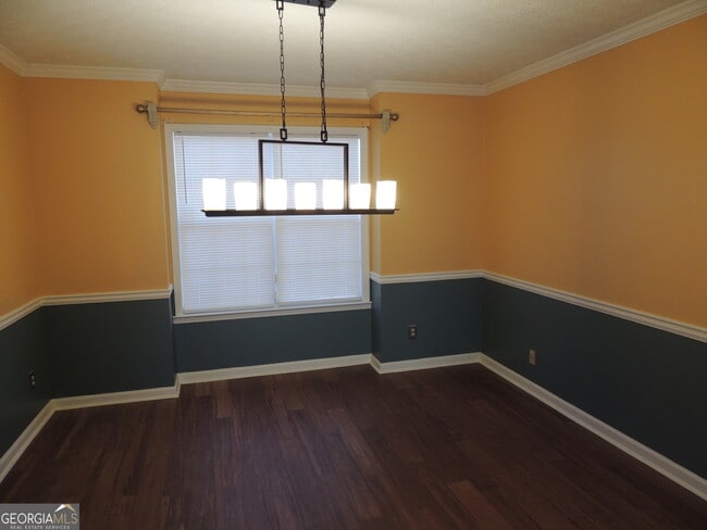 Building Photo - 492 Stonemill Manor