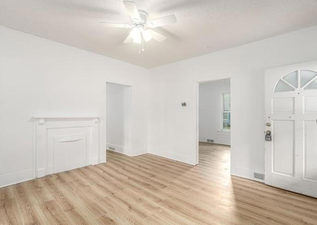 Building Photo - "Charming 2-Bedroom Gem on Junia Avenue – Cozy Living in Winston-Salem!" Available on 07/20/2026