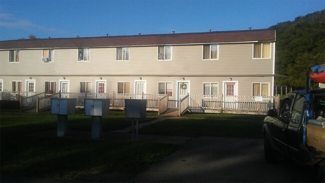 Building Photo - 1280 Conewango Ave
