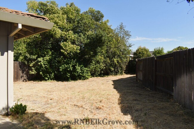 Building Photo - 8700 Cullen Ct