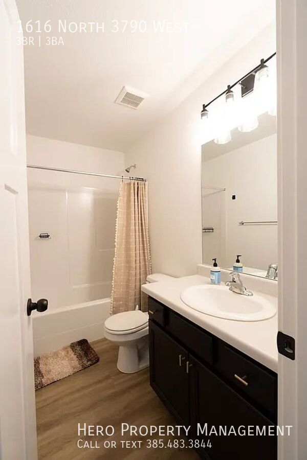 Building Photo - 1616 N 3790 W