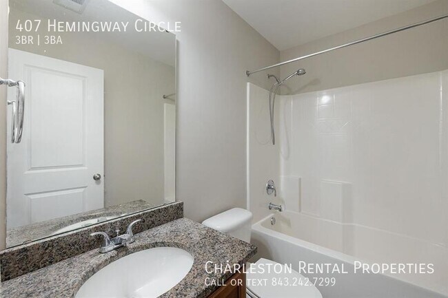 Building Photo - 407 Hemingway Cir