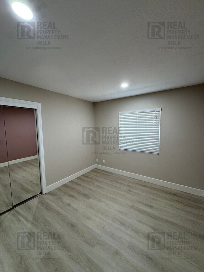Building Photo - Remodeled Single-Story Corner Lot Home wit...