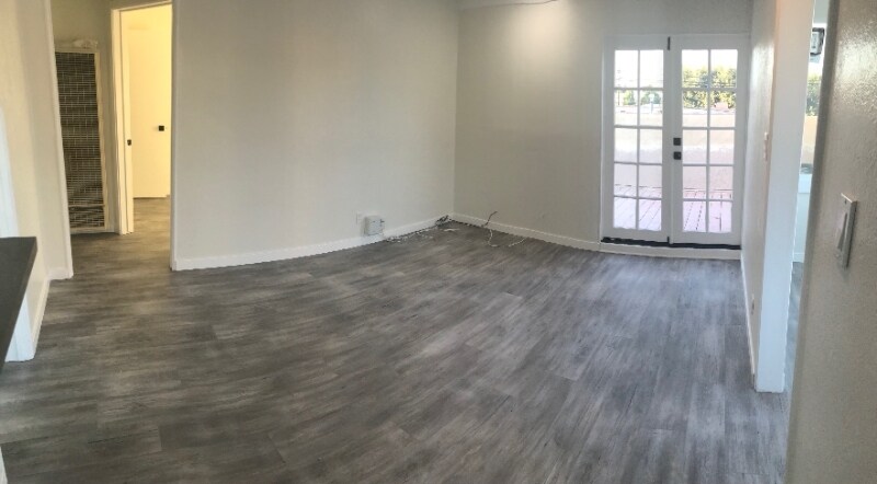 Building Photo - 3759 Lewis Ave