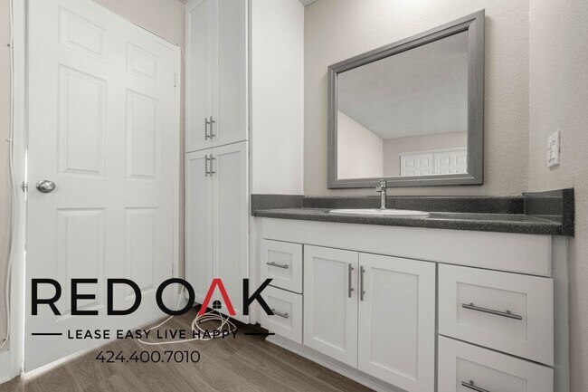 Building Photo - 13325 Heacock St