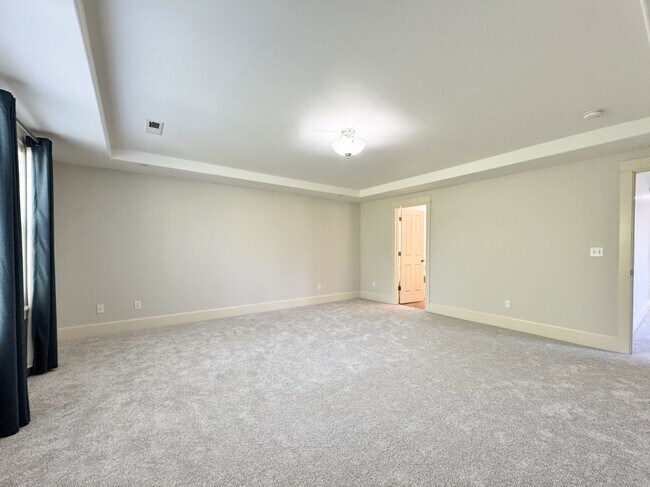 Building Photo - 11347 NW Kimble Ct