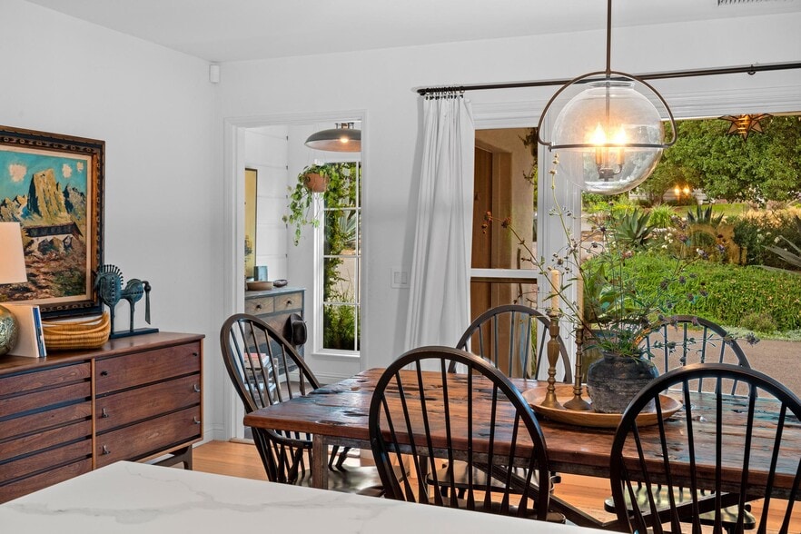 Dining Room - 2697 Wilson St