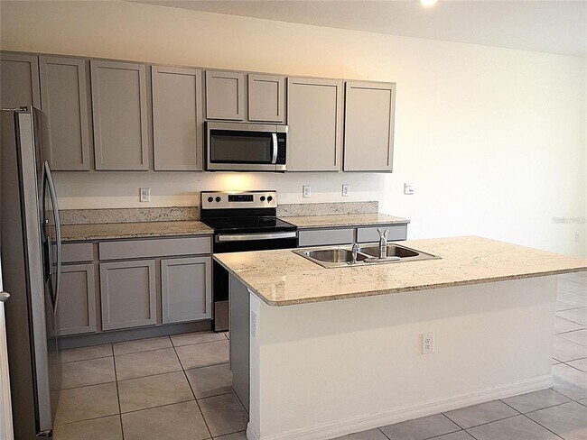 Building Photo - 34346 Redwood Dawn Ln