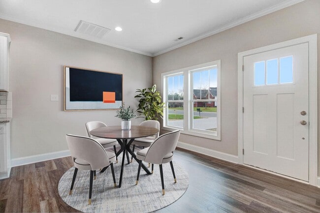 Building Photo - 106 Kingston Cir