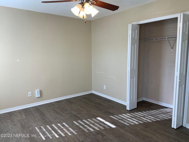 Building Photo - 8384 Chessman Ct