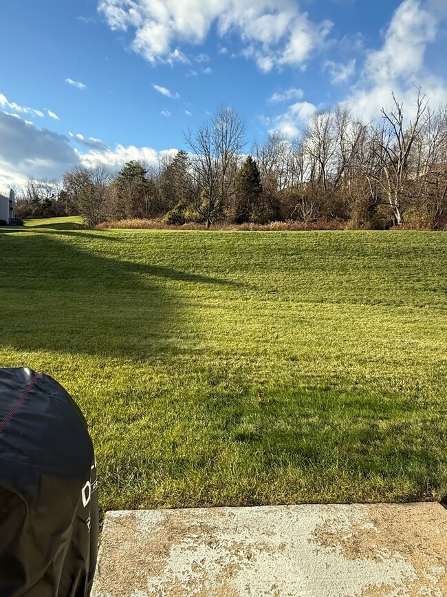 Building Photo - 481 Stoneglen St