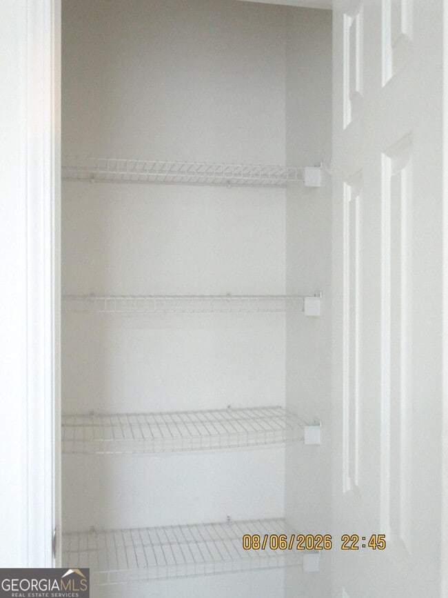 Building Photo - 1112 Thornborough Dr