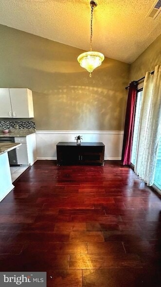 Building Photo - 812 Eagles Chase Dr