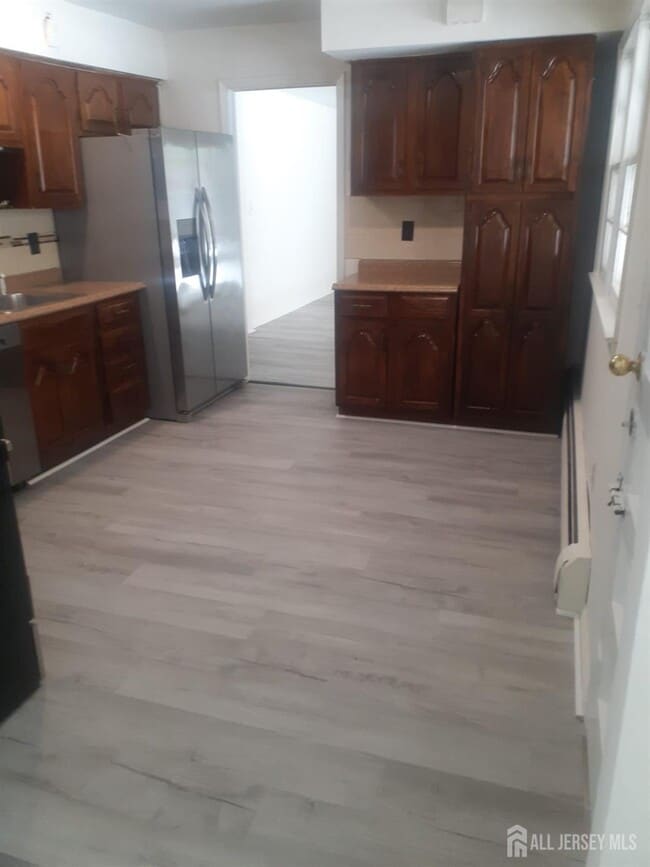 Building Photo - 1776 Oak Tree Rd