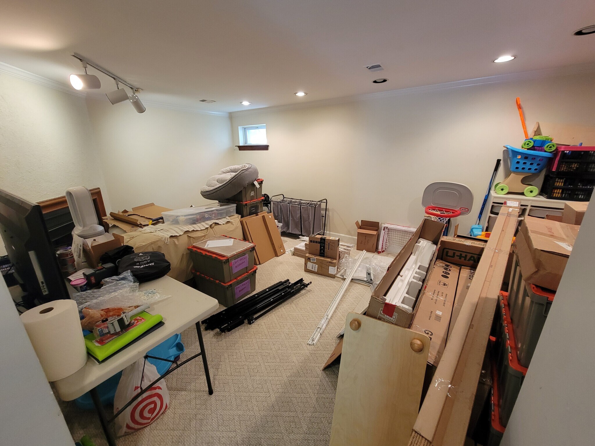 Family Room - 555 Coventry Lane