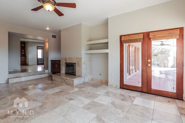 Building Photo - 5727 N PSO Ventoso