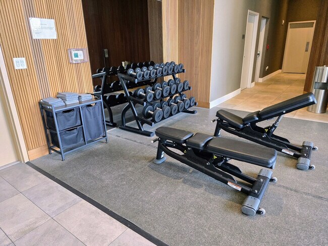 Building Photo - 190 SW 8th St