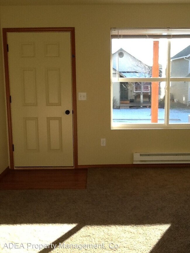 Building Photo - 4672 Calistoga Ln