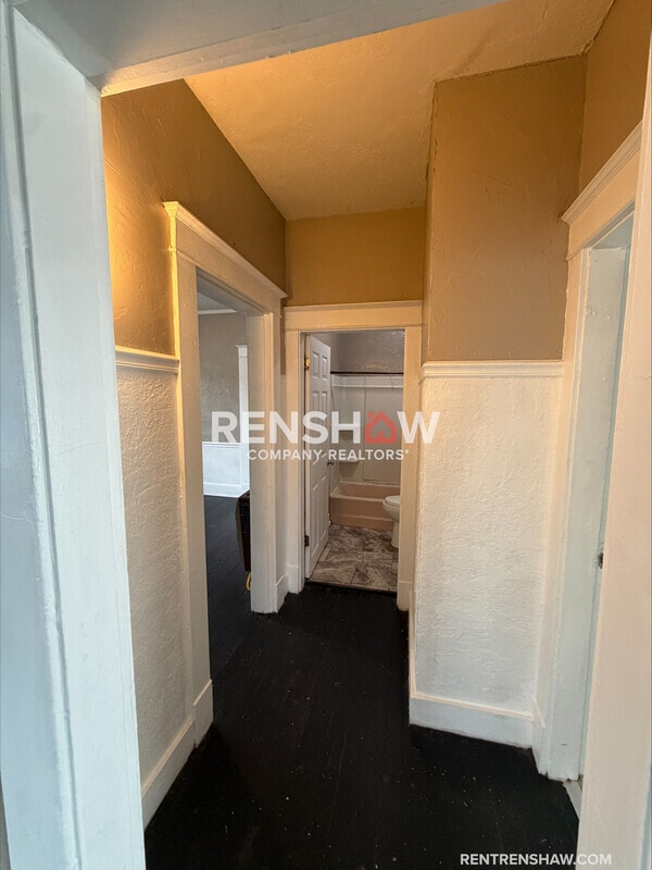 Building Photo - 112 Tomlin St