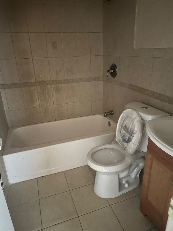 Building Photo - 331 Rector St