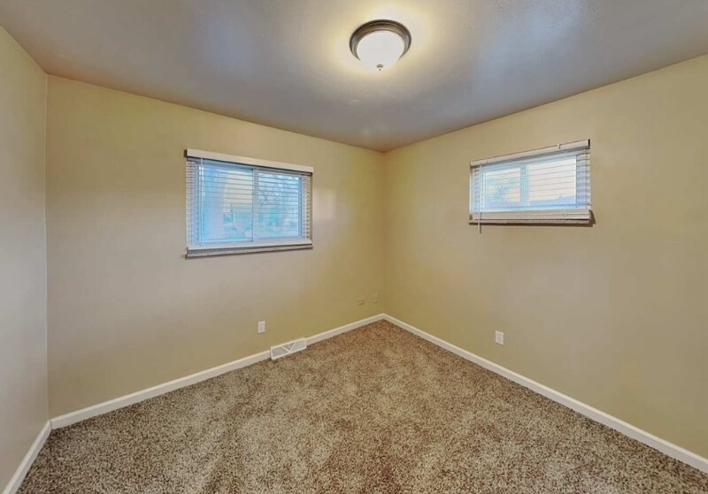 Building Photo - 9170 Lander St